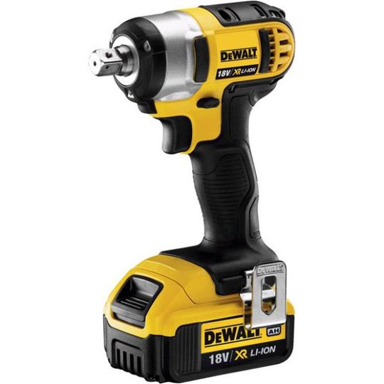 Dewalt DCF880M2 Mutterdragare med batterier och laddare